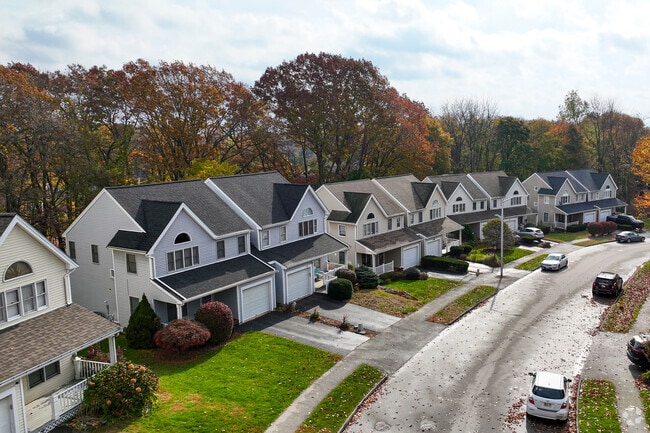 There are a variety of homes to choose from in Broad Meadow Brook, Massachusetts.