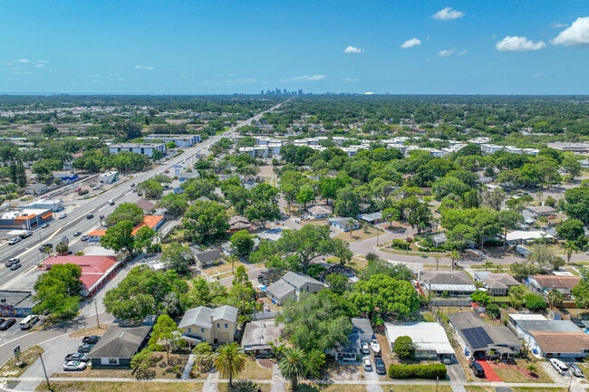 Fossil Park residents love living just north of Downtown St. Petersburg.