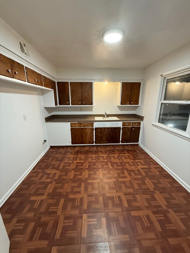 3210 N 40th St unit 3210, Milwaukee, WI 53216 - photo 4