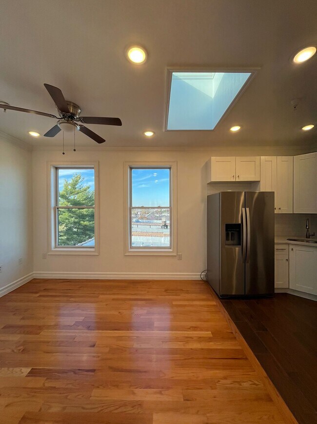 373 Danforth Ave unit 405, Jersey City, NJ 07305 - photo 3