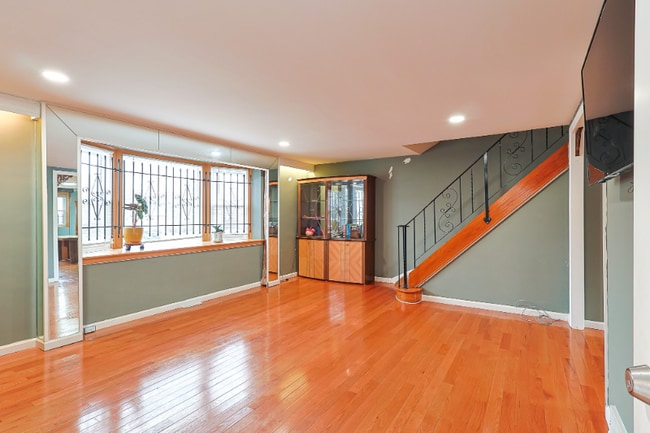 2421 Vista St, Philadelphia, PA 19152 - photo 3