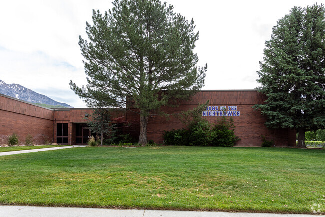 Northridge Elementary School is located in the Northridge neighborhood.
