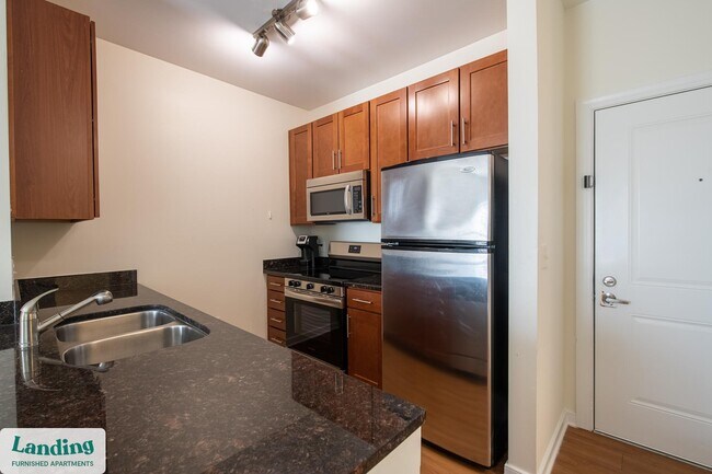 2001 E Broad St unit 412.1407063, Richmond, VA 23223 - photo 6