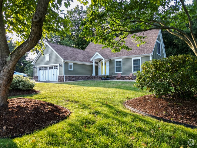 Beautiful homes in Agawam are a usual sight for runners and walkers around Agawam.