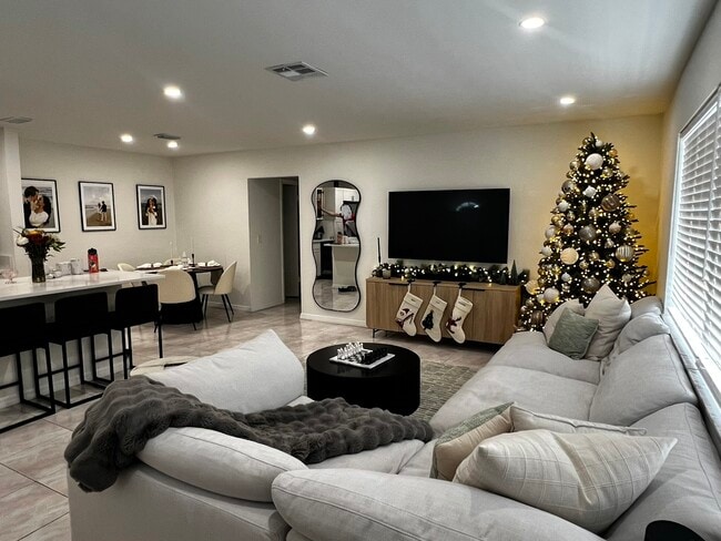 3021 Albatross Rd unit 3021 Albatross Rd, Delray Beach, FL 33444 - photo 2