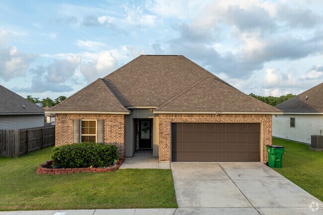 A newly built Acadian home is one of many new homes recently built in Estelle.