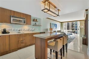 6801 Collins Ave Unit 813, Miami Beach, FL 33141