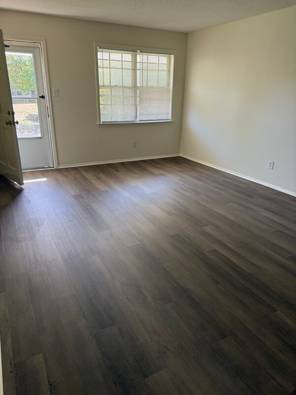 1914 St James Dr unit 4, Memphis, TN 38116 - photo 5