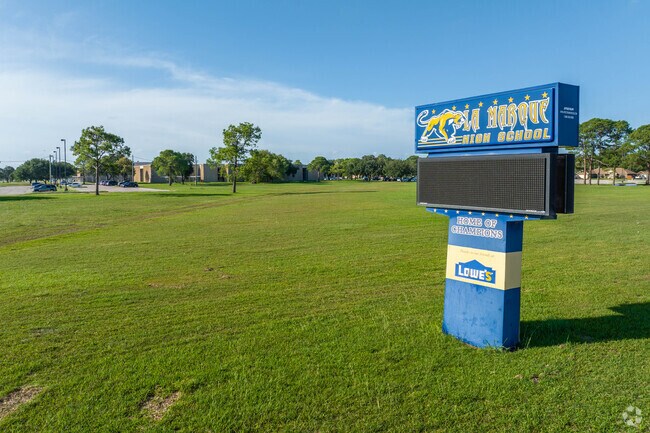 La Marque High School offers early college programs for local students.