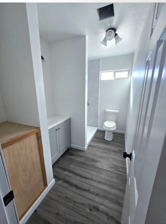 15120 Perlite Dr unit . D, El Paso, TX 79928 - photo 6