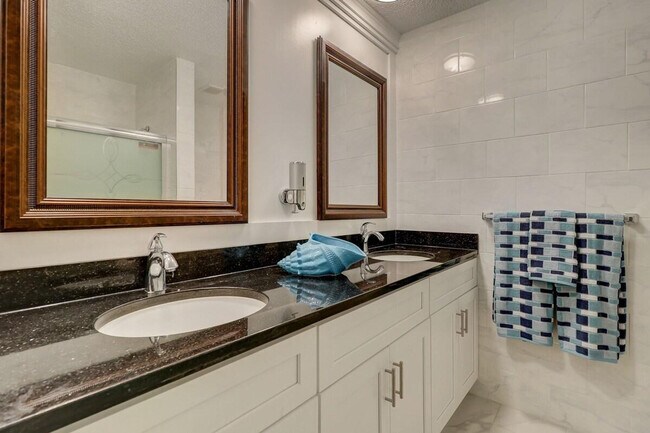 400 William Hilton Pkwy unit ID1309194P, Hilton Head Island, SC 29926 - photo 4