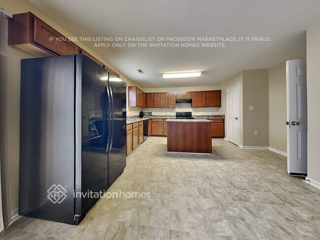 1110 Swearngan Ridge Ct, Charlotte, NC 28216 - photo 6