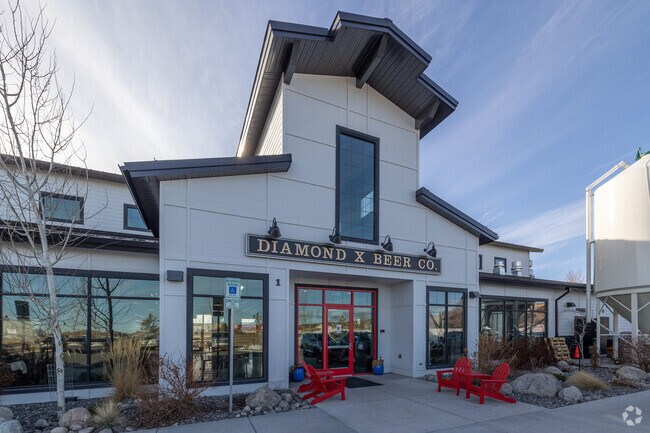 Diamond and Beer Co. in West Shiloh offers craft brews in a modern, inviting space.