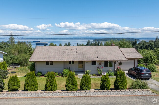 Ranch style homes with stunning views of the Puget Sound can be found throughout Manchester.