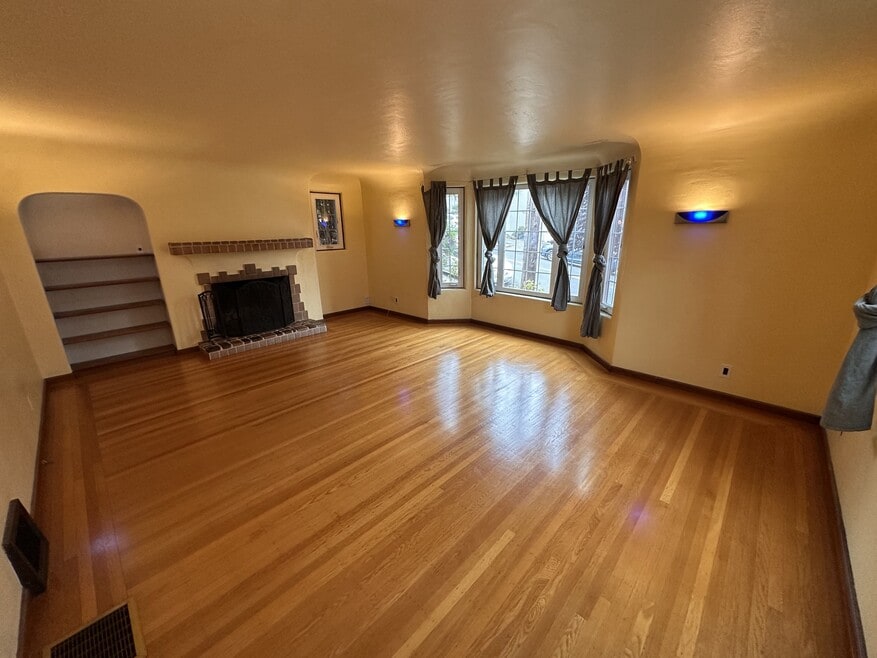 614 Brooklyn Ave, Oakland, CA 94606 - photo 1