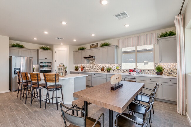 8639 N 176th Ln, Waddell, AZ 85355 - photo 4