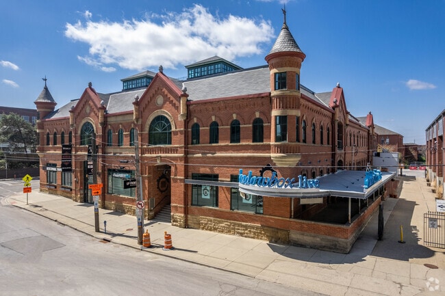 The Worly building is home to Shadowbox Live!, Atkins & Atkins Law, and the Rockmill Tavern.