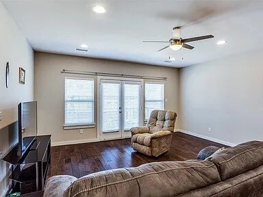 5903 Lindell Ave unit D, Dallas, TX 75206 - photo 6