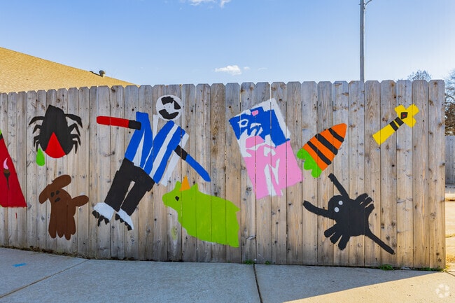 Close up shot of some cool arts on the fence of Wildflower: An Acton Academy.