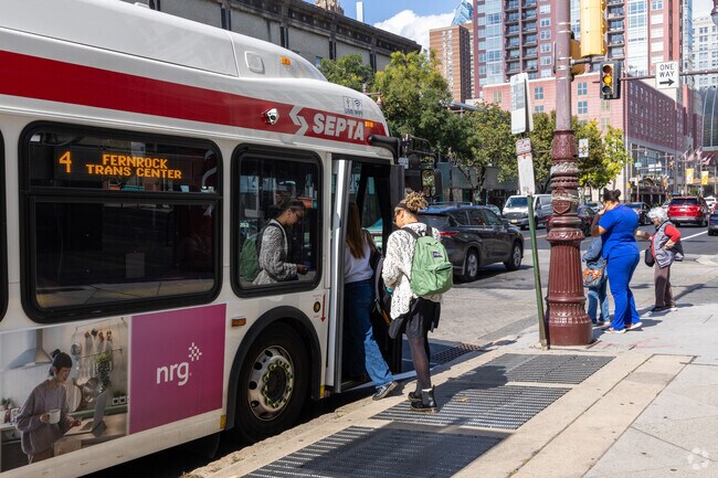 SEPTA has buses that run through the Hawthorne neighborhood.
