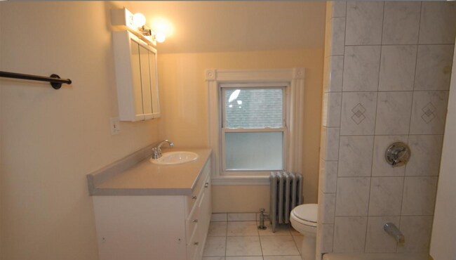 21 Peabody St unit 1, Newton, MA 02458 - photo 4