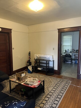 616 S Mills St Unit 616.5, Madison, WI 53715