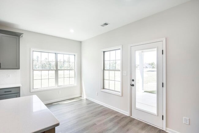 306 Waldrop Loop 14.jpg
