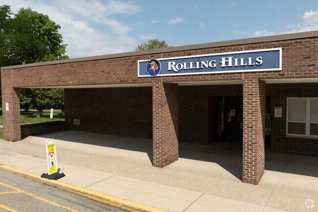 Vernon students can attend Rolling Hills Elementary School.