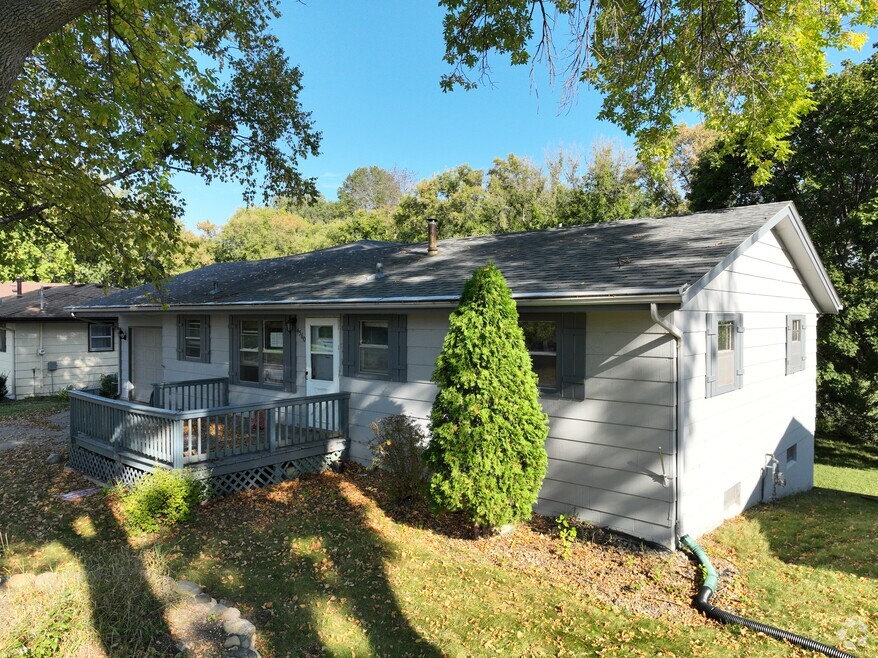 4560 Dakota St SE, Prior Lake, MN 55372 - photo 2