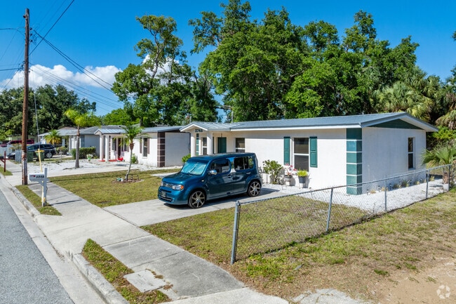 Amaryllis Park has smaller lots with mostly single-story homes.