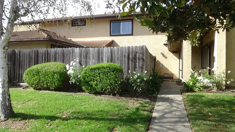701 Summerwood Ln, Lompoc, CA 93436 - photo 1