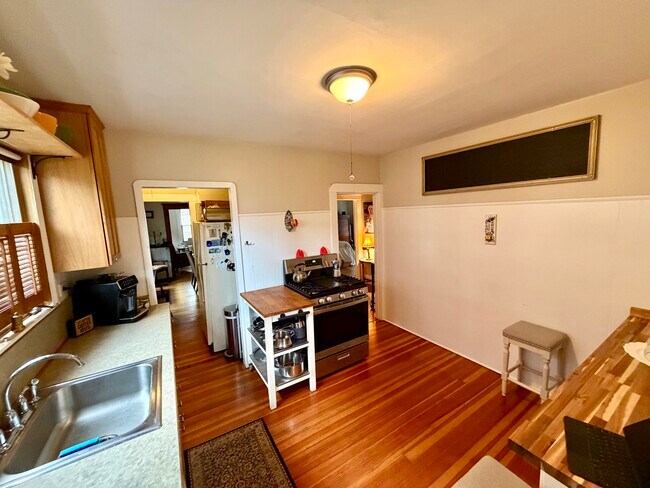 33 High St unit 1, Somerville, MA 02144 - photo 5
