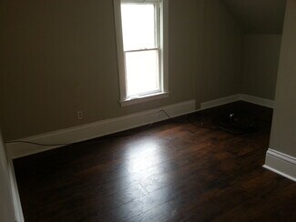 918 Fulton St SE Unit 2, Minneapolis, MN 55414
