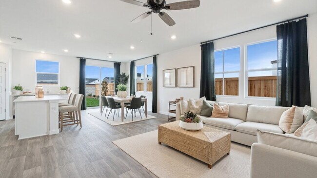 3102 Lone Cedar Way, Shafter, CA 93263 - photo 6