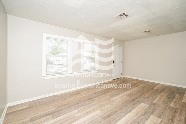 1533 N Delaware Place, Tulsa, OK 74110 - photo 3