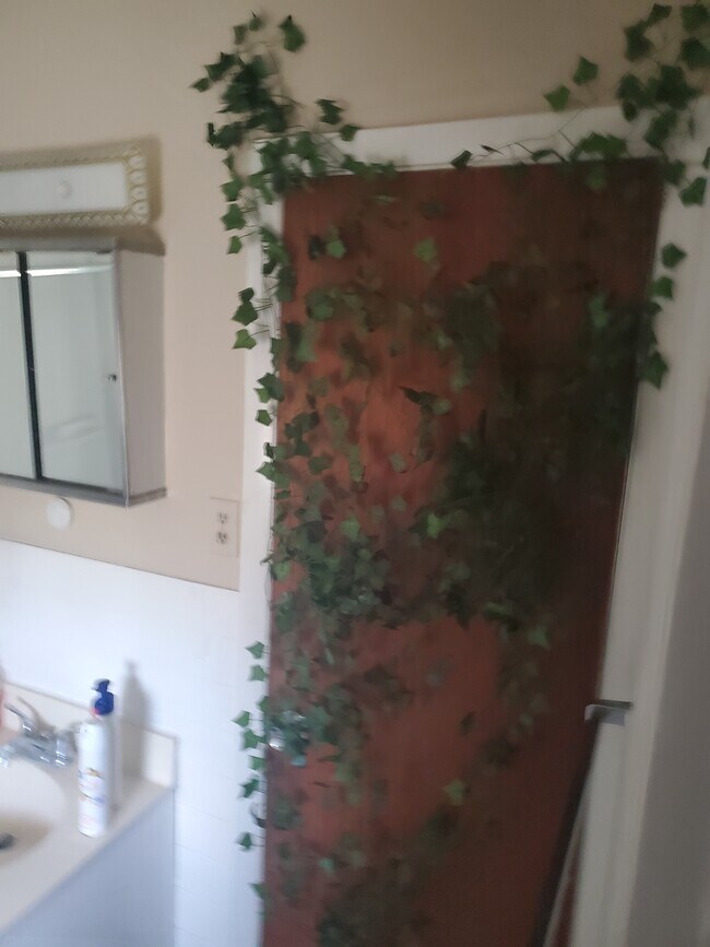 528 W 4th St, Mishawaka, IN 46544 - photo 7