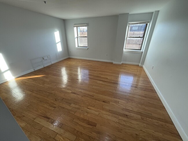 471 Commonwealth Ave unit 8, Boston, MA 02215 - photo 3