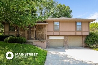 1008 SW Pinto Ln, Blue Springs, MO 64015