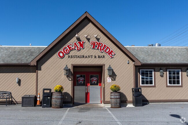 Families dine at Ocean Pride near Lutherville for seafood and casual meals.