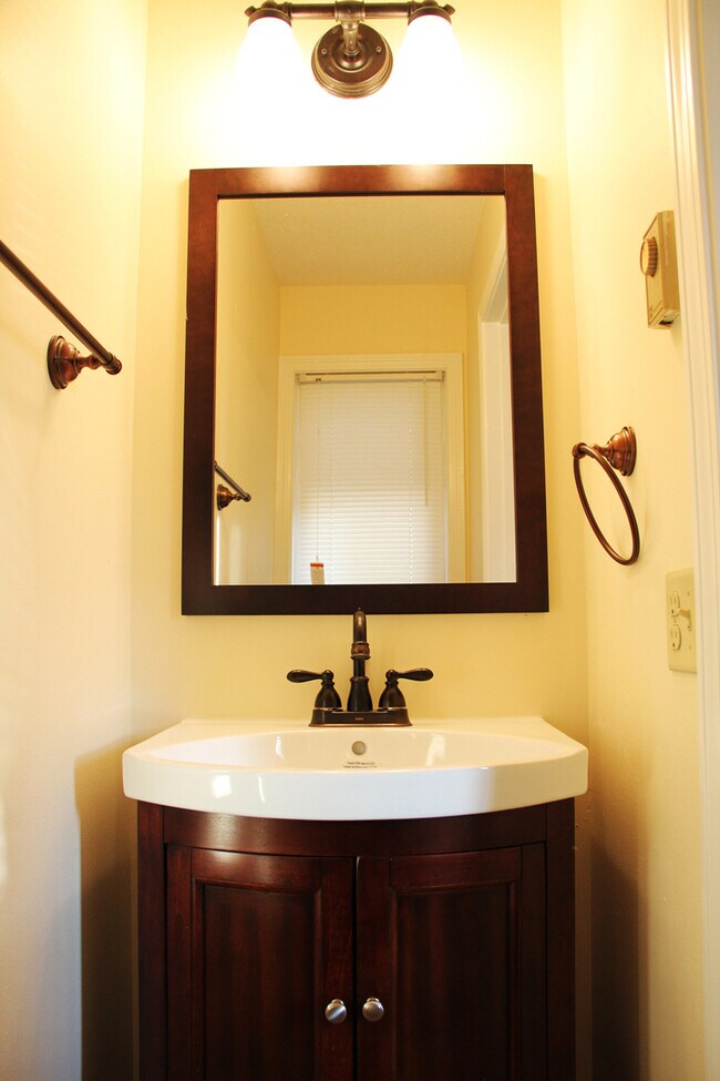 47 St Mary's St unit 1, Burlington, VT 05401 - photo 4