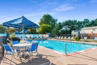 5349 Oxford Dr, Mechanicsburg, PA 17055