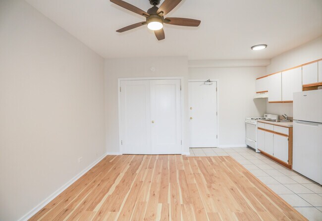 6106 N Kenmore Ave unit 309, Chicago, IL 60660 - photo 4