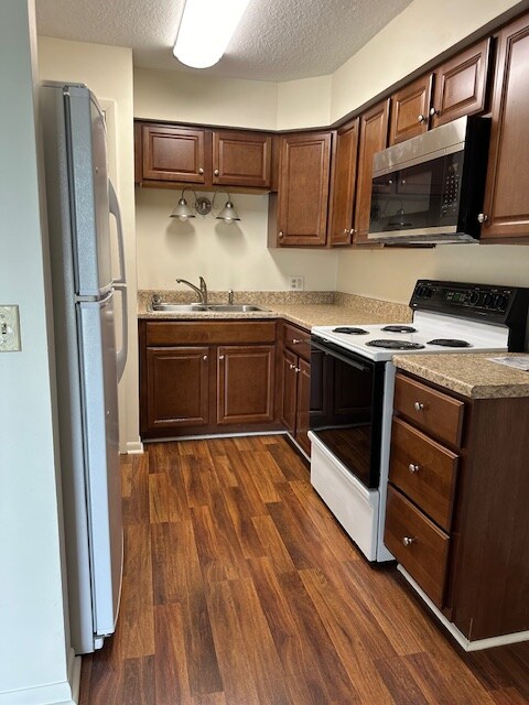 634 W Foulke Ave unit 4, Findlay, OH 45840 - photo 2