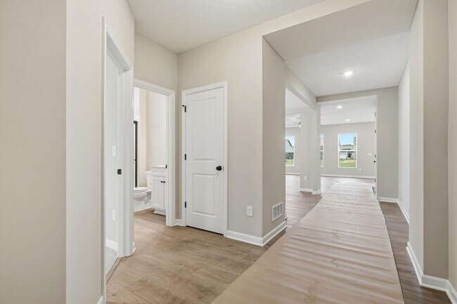 1113 Conductor Dr, Plain City, OH 43064 - photo 5