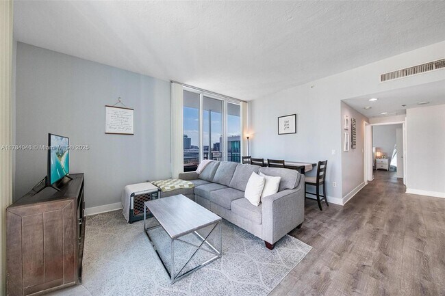 City 24 Condos unit 1104, Miami, FL 33137 - photo 3