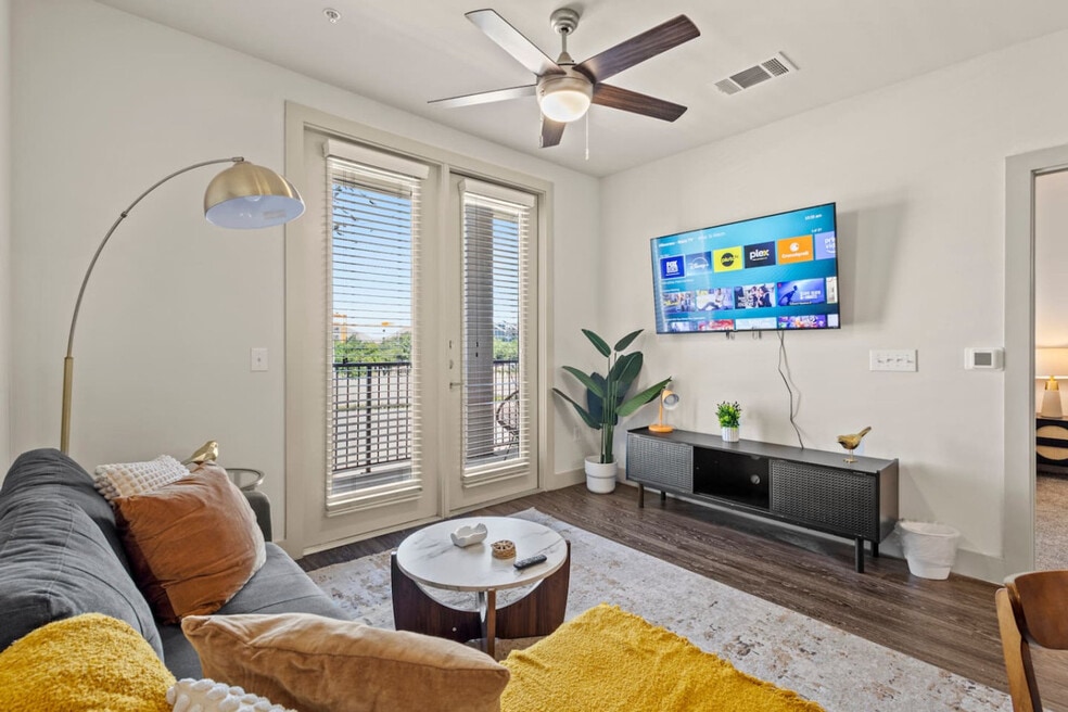 10640 Steppington Dr unit ID1363385P, Dallas, TX 75230 - photo 1