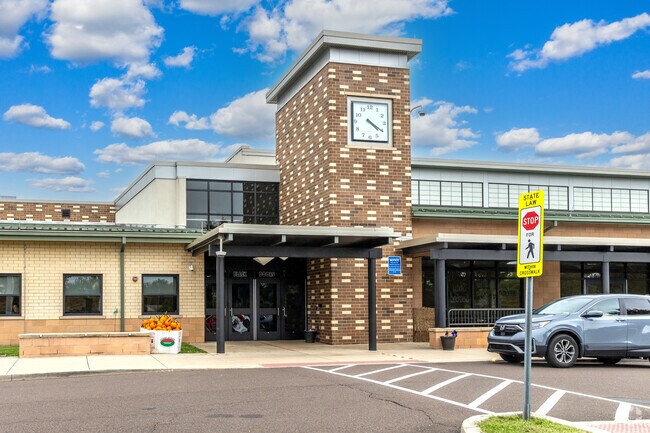 Davis Elementary School entrance welcomes Upper Southampton Township’s K–5 students.