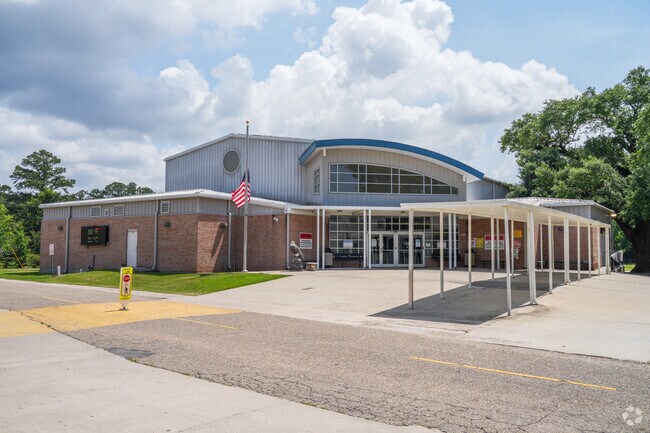 At Madisonville Junior High School, students grow both in the classroom and through extracurricular opportunities that build confidence.