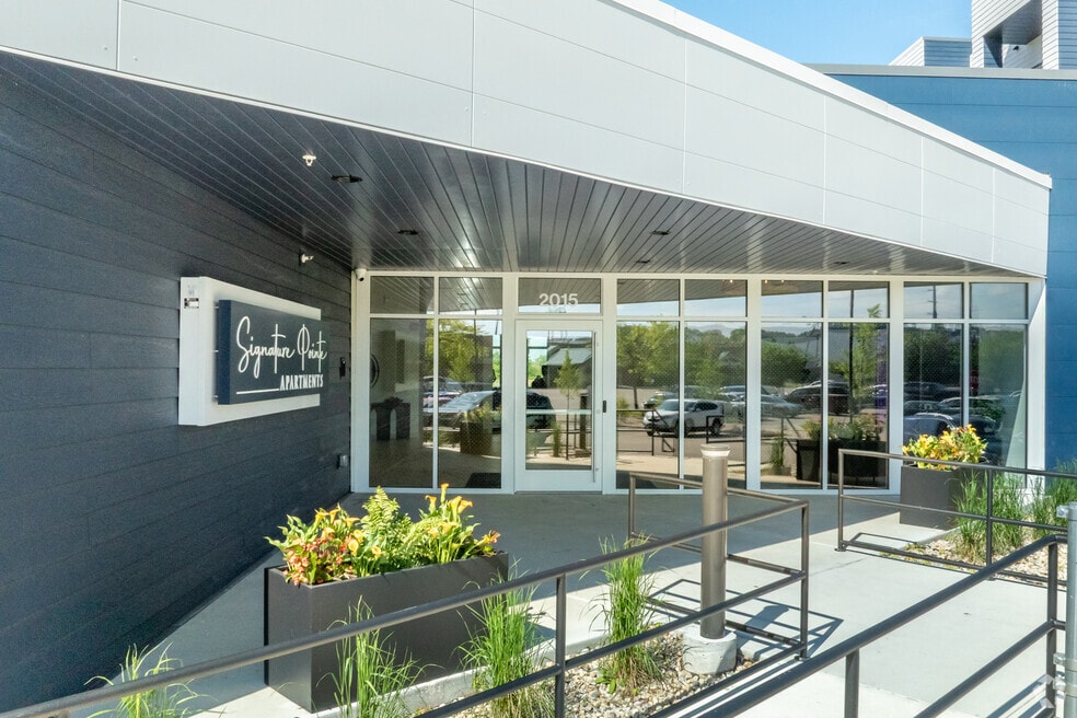 Signature Pointe, Madison, WI 53704 - photo 7