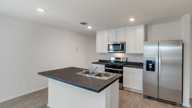 174 Ebbsfleet Dr unit 38476414, Uhland, TX 78640 - photo 4